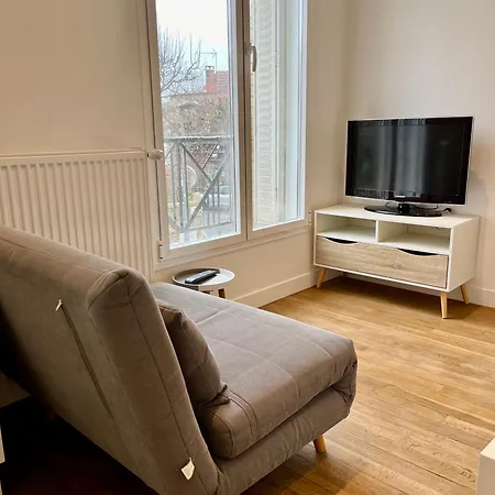 A 10 Minutes De La Gare De Apartment